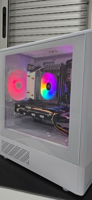 PC Gaming Branco | 16GB RAM | Processador 12 Núcleos | 256GB SSD | Pronto a Jogar