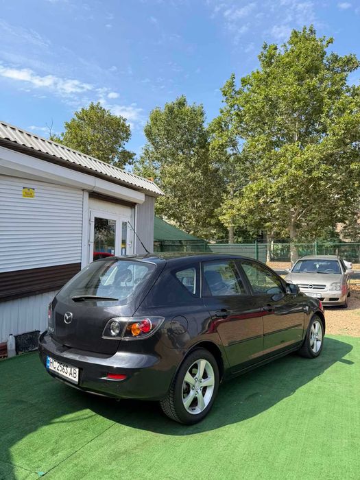 Mazda 3 в хорошем состоянии (1.6 турбо-дизель 2005 год)