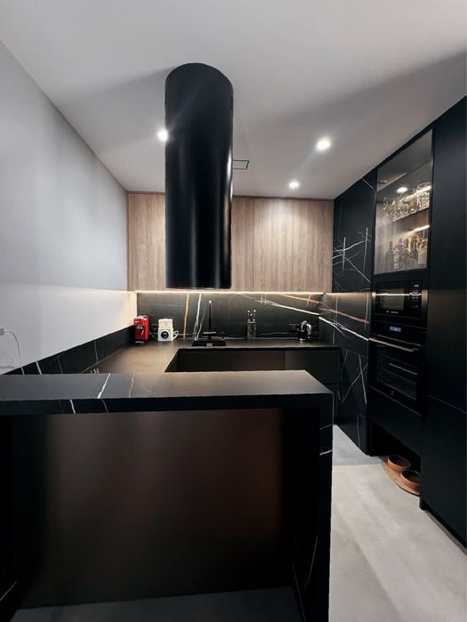 Кухні на замовленні в Києві.