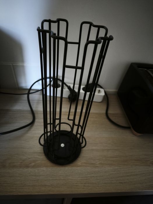 Suporte para Cápsulas de Café – Design Moderno (Como Novo)