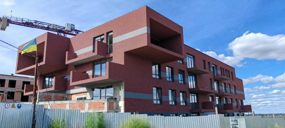 Продаж трьокімнатної квартира 101,44 м² з власною терасою