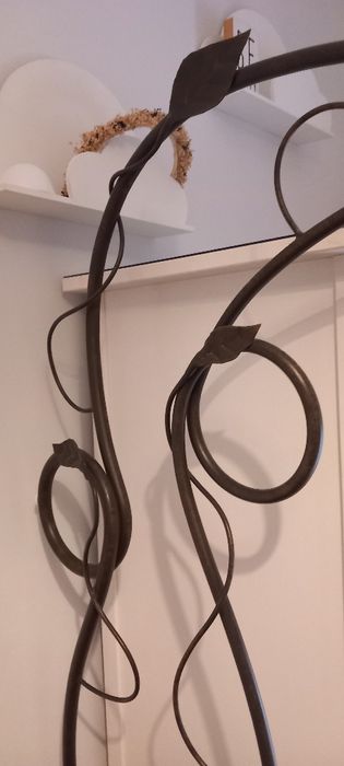 Cama de Metal de corpo e meio