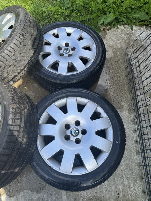 Alufelgi  235/45/17 orginalne Skoda superb