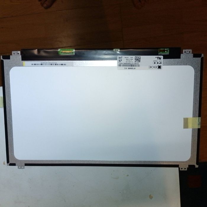 Ecrã Celine 15.6 l LED 30 pinos