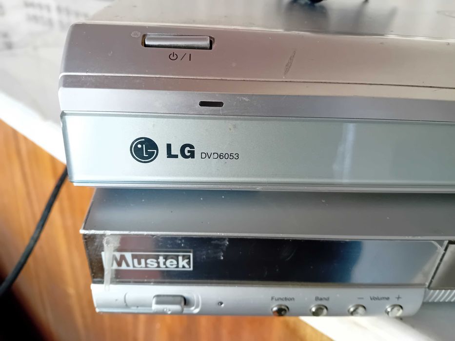 Vendo  3 impressora e 2 dvds hp 2