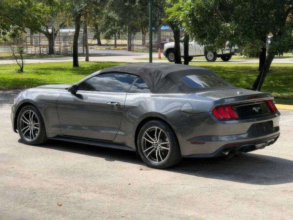 Ford Mustang EcoBoost Premium Convertible      2017