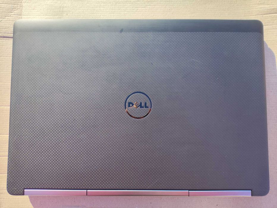 Dell Precision 7520 15.6" FHD IPS i7-7820HQ 16/512 SSD Nvidia M2200