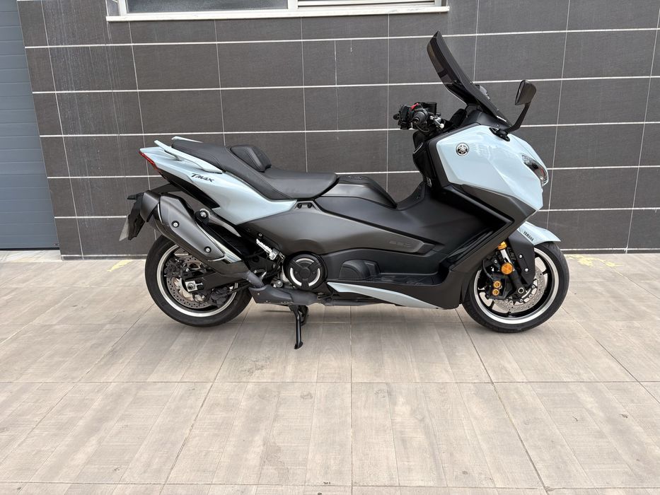 Tmax 560 Tech Max