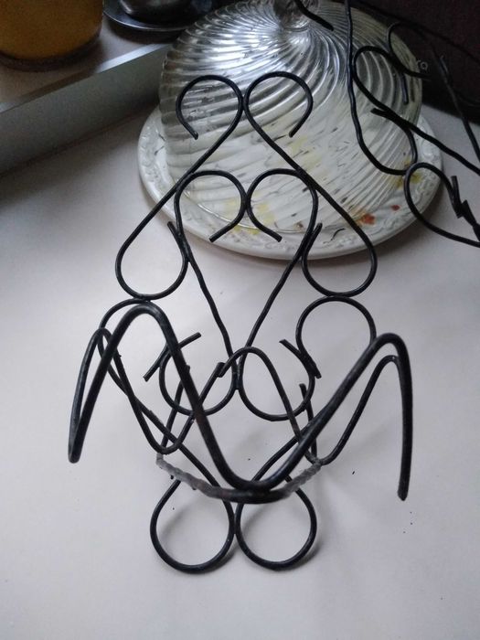 Dwa stare kwietniki metalowe ścienne PRL