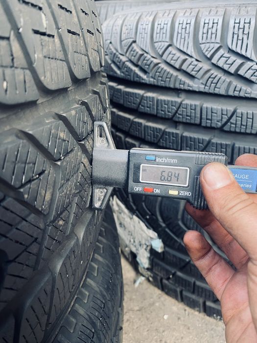 235 55 18 Pirelli Scorpion Winter 85% 2023 Шини Зима