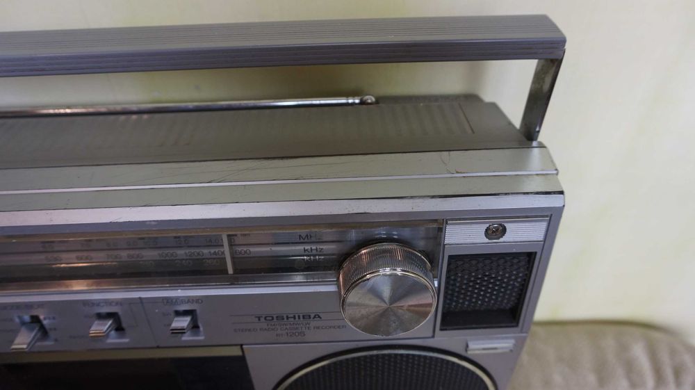 Магнитола японская Toshiba RT-120S