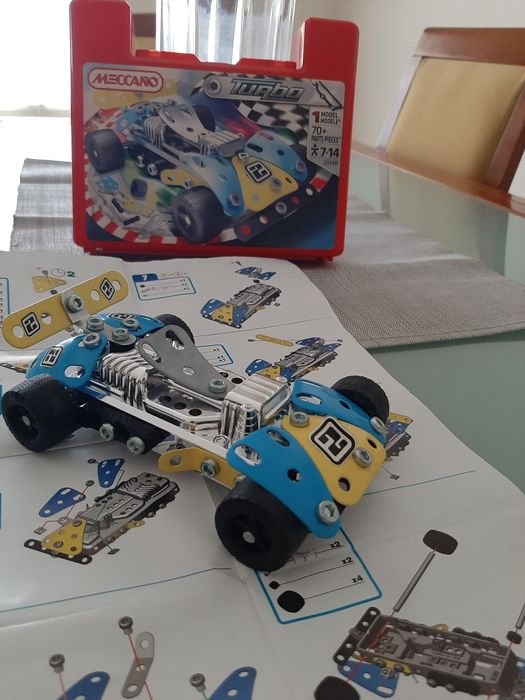 Carro formula 1 peça por peça