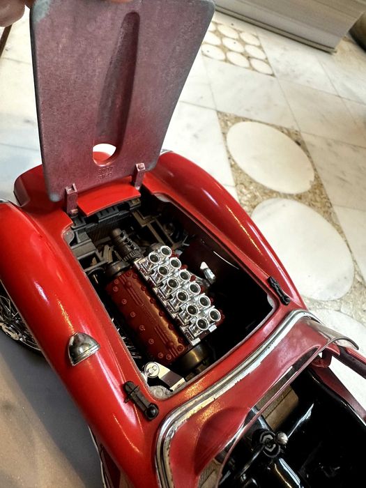 Ferrari 250 Testa Rossa 1957 – 1:18 Bburago model - Collector