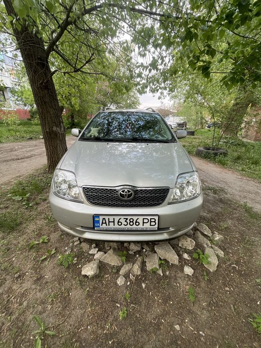 Авто Тойота королла