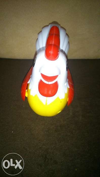 kogut grający świecący