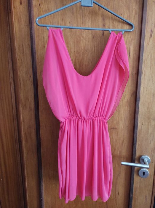 Vestido rosa acintado