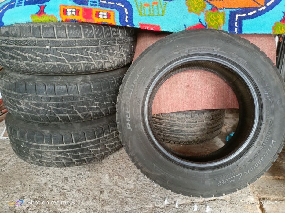 Зимова резина 215 65 r16