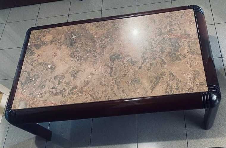 Mesa de centro em madeira