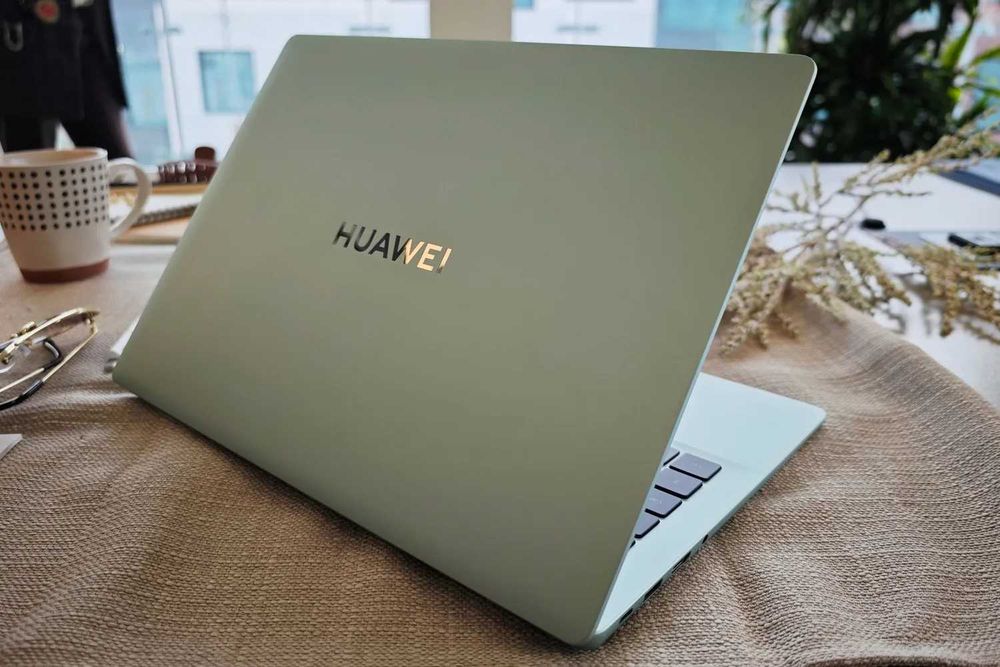 HUAWEI MateBook 14s – 14.2", Intel Core i7, 16 GB RAM, 512 GB SSD