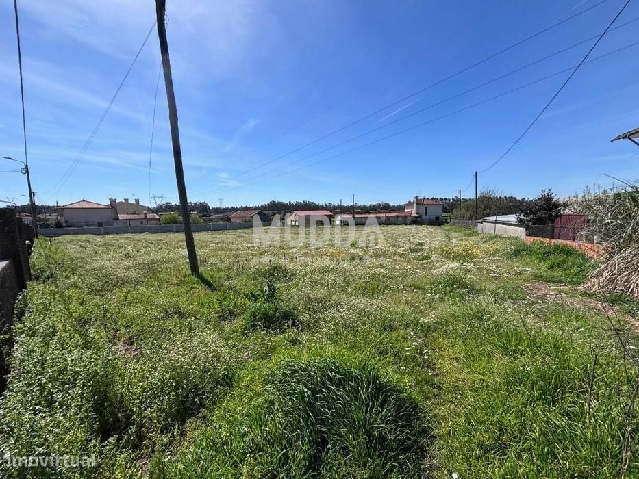 Lote em Loureiro – Dimensões 792 m2 | Oportunidade Única — Loureiro, Aveiro