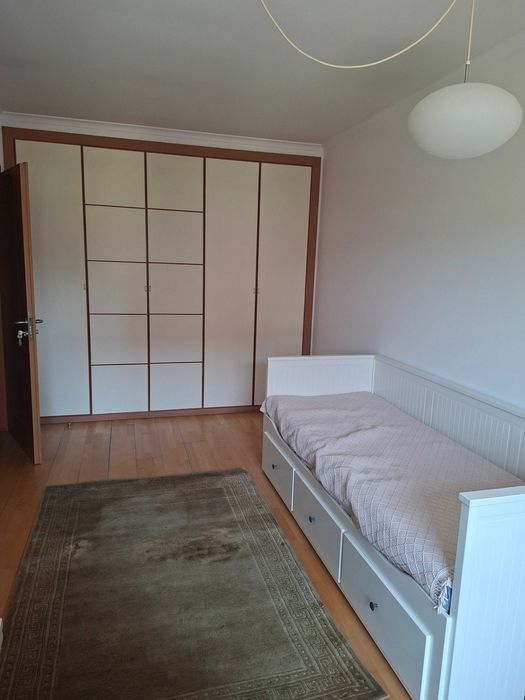 Quarto para arrendar