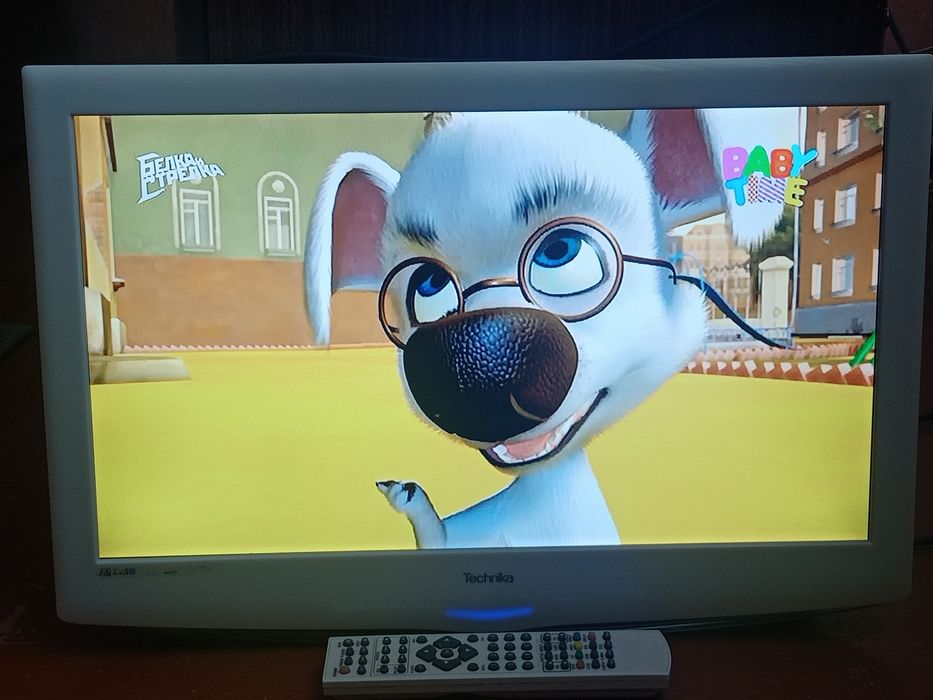 Рабочий LCD тел-р с кронштейном.