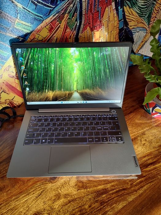 Lenovo ThinkBook 14 G2/i5-1135G7/16GB RAM/256GB SSD/super stan!