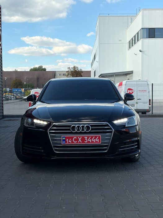 Audi a4 2017 року