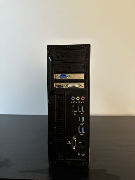 Komputer stacjonarny Asus