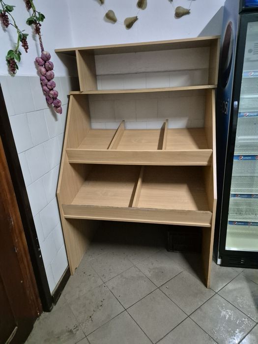 Chłodnia i lada chłodnicza .