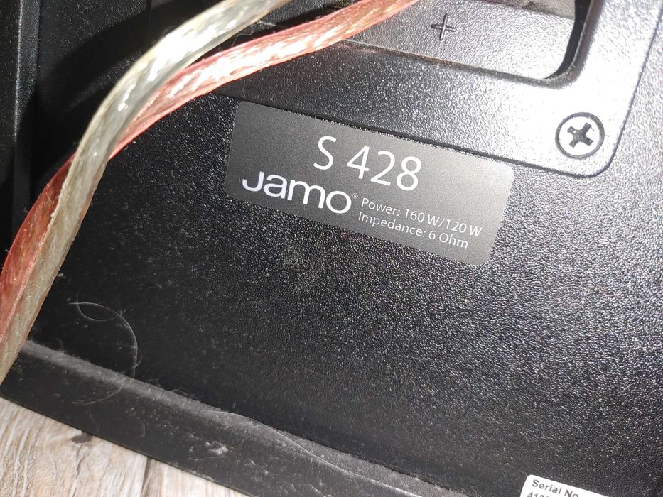 Kolumny Jamo                   .