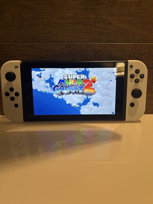 Nintendo Switch V2 desbloqueada + 256 GB