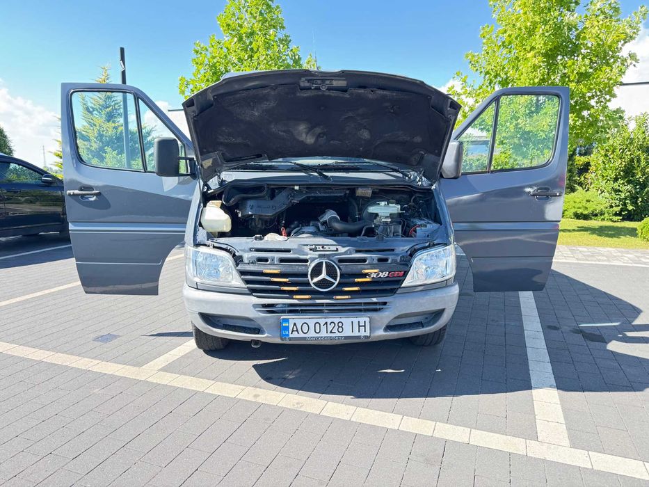 Mercedes-Benz Sprinter 2005