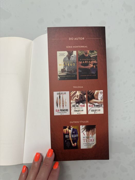 Vendo livro O Contrato de Mariano