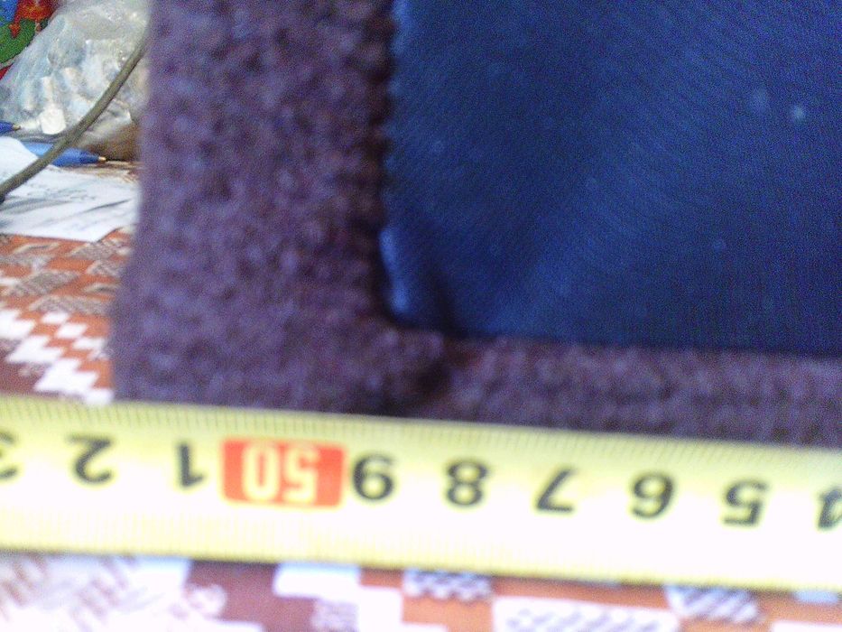 Samochodowy subwoofer, 2 głośniki basowe o średnicy około 18 cm, rezystancja 4 ohm