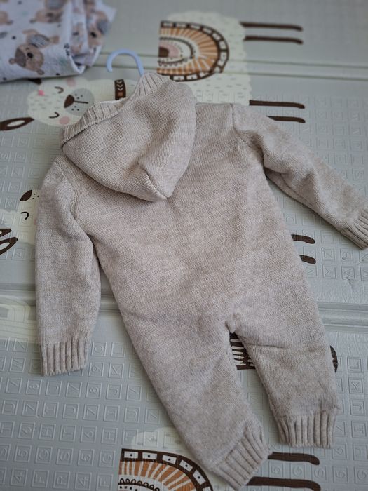 В'язаний дитячий комбінезон з хутром