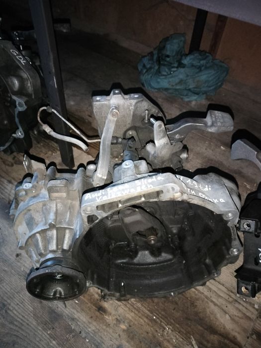 КПП коробка передач HNV,1.9 tdi 5ступ Audi Seat Skoda Volkswagen
