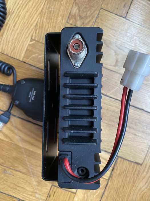 Продам радіостанцію ICOM  IC-F110S