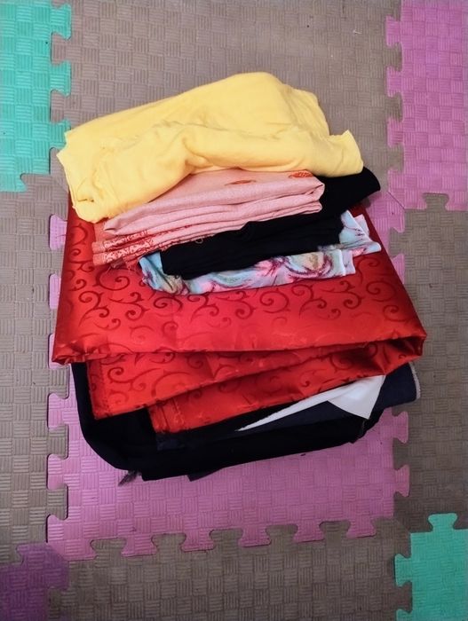 Відрізки тканин даром