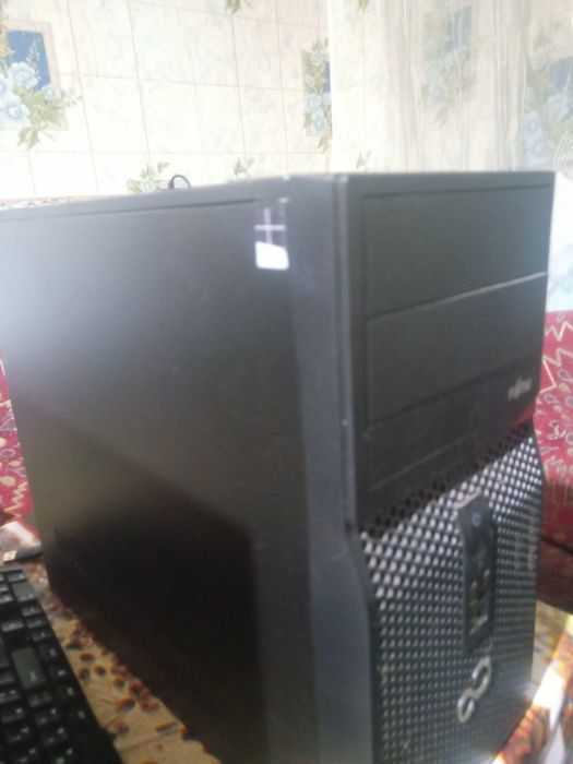 Продам системный блок Fujitsu