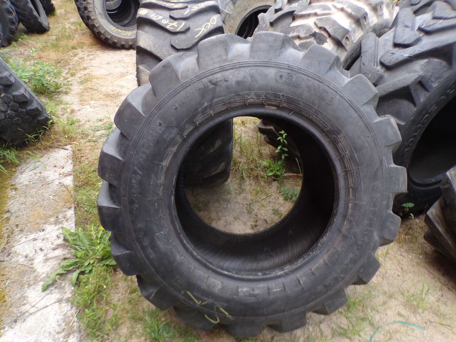 Opona 405/70-20 STARMAXX SM-ND 14PR PARA (700 netto/szt.)