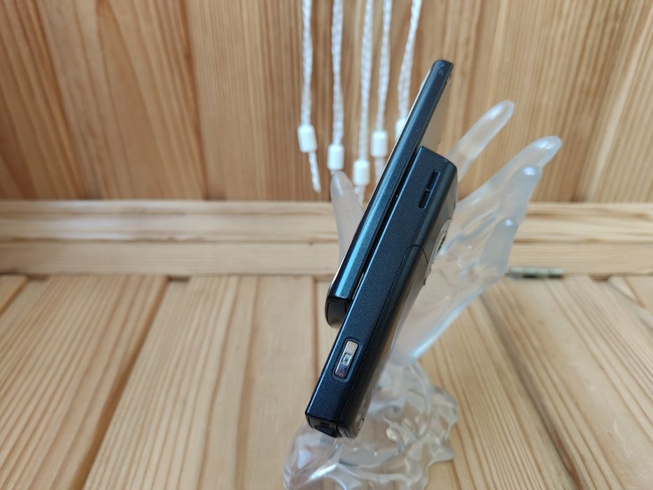 Nokia N80           .