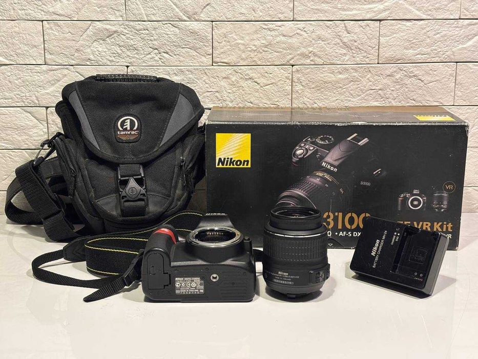 Nikon D3100 kit 18-55
