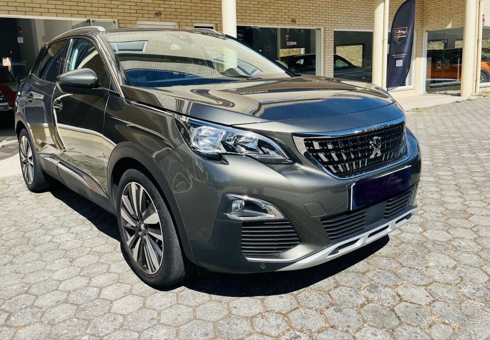 PEUGEOT 3008 modelo exclusivo premium