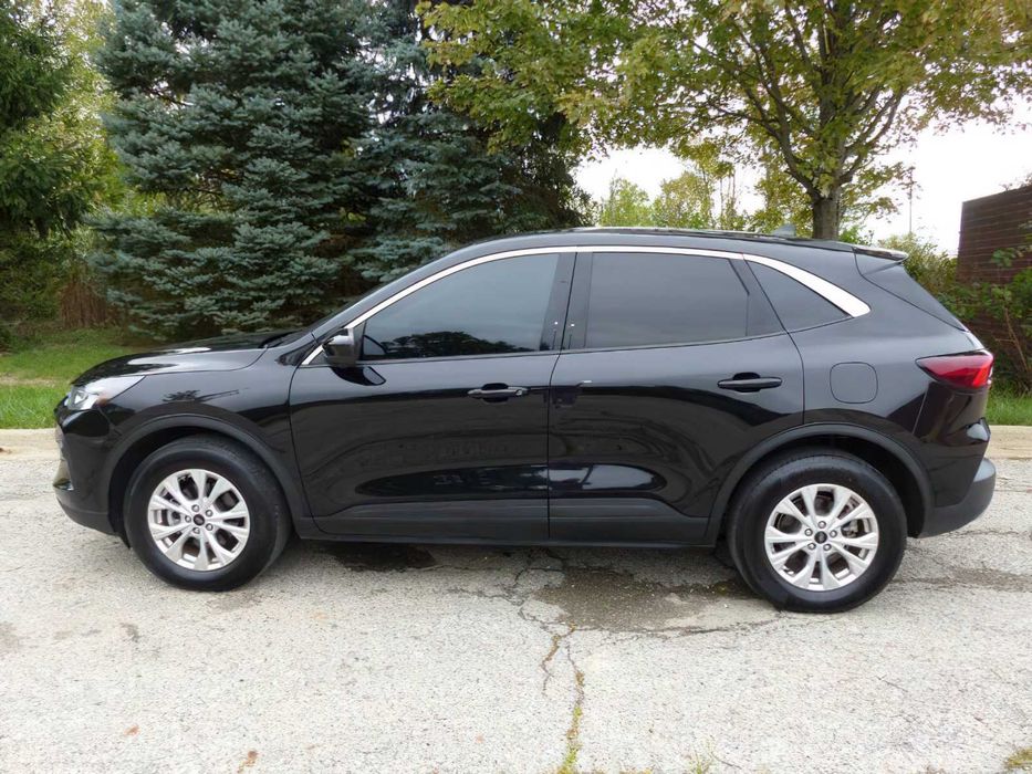 Ford Escape      2024