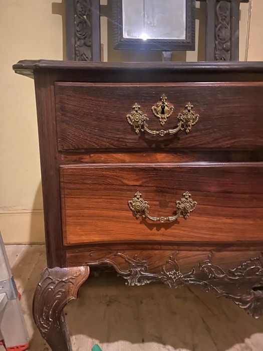 Meia Comoda D José em Pau Santo