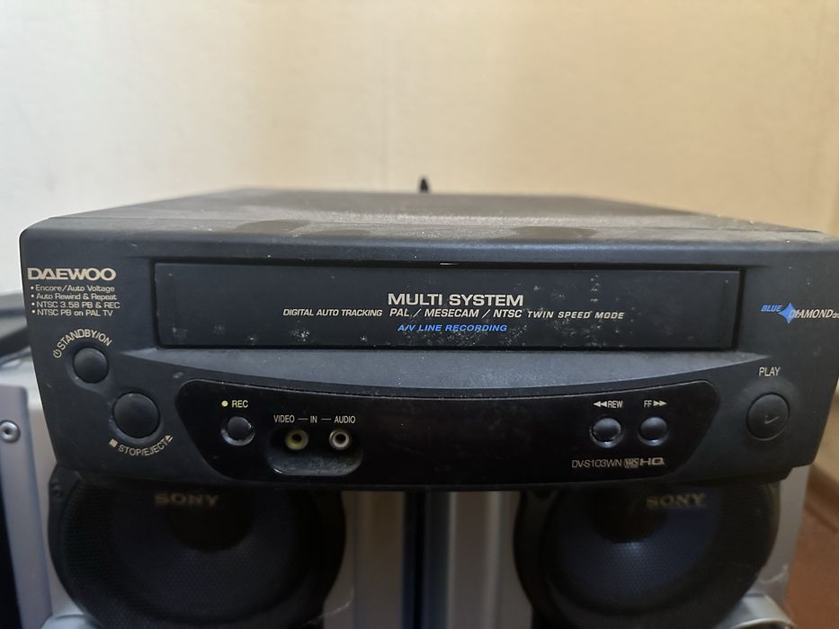 Відеомагнітофон Daewoo DV-S103WN Multi System