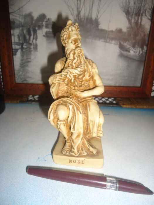 Mose em Pedra 12 cm de Altura