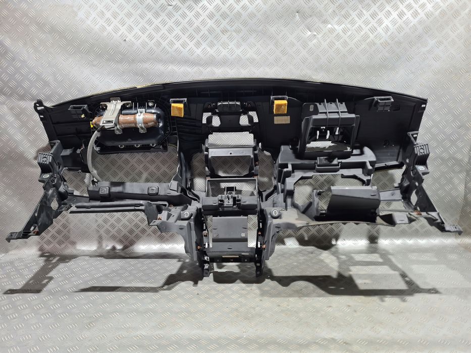 deska kokpit konsola airbag pasy opel zafira c