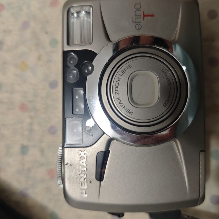 Camera64298645072770121